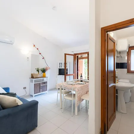 Residenze Gallura 6 People Apartment